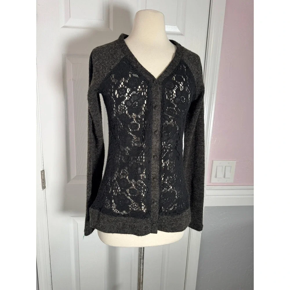 A'Reve‎ Womens Charcoal Grey Knit Cardigan Black Floral Lace Overlay V-Neck SZ S